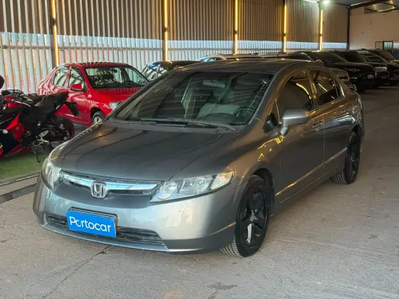 HONDA CIVIC 1.8 LXS 16V GASOLINA 4P AUTOMÁTICO HONDA CIVIC 1.8 LXS 16V GASOLINA 4P AUTOMÁTICO