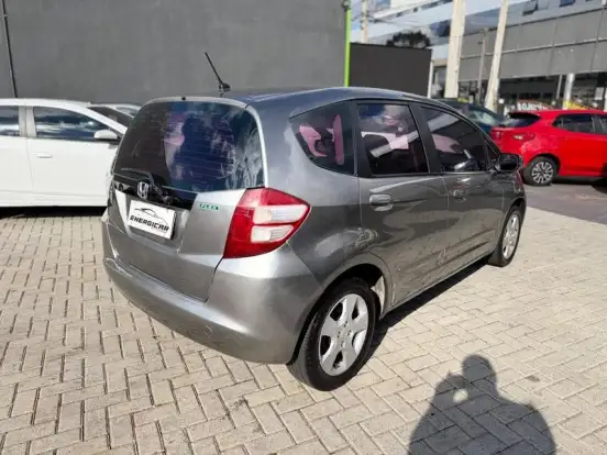 HONDA-FIT-2009
