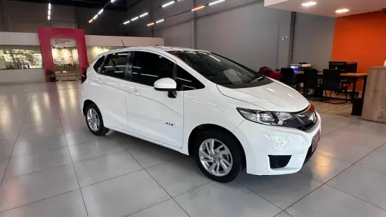 HONDA FIT 1.5 LX 16V FLEX 4P MANUAL HONDA FIT 1.5 LX 16V FLEX 4P MANUAL