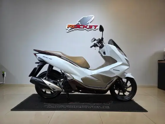 HONDA PCX DLX HONDA PCX DLX
