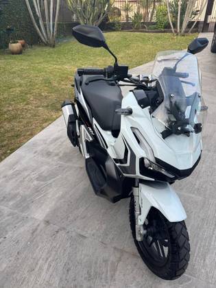 HONDA ADV 