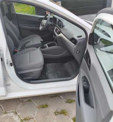 HYUNDAI-HB20S-2025