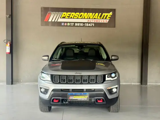 JEEP COMPASS 2.0 16V DIESEL TRAILHAWK 4X4 AUTOMÁTICO JEEP COMPASS 2.0 16V DIESEL TRAILHAWK 4X4 AUTOMÁTICO
