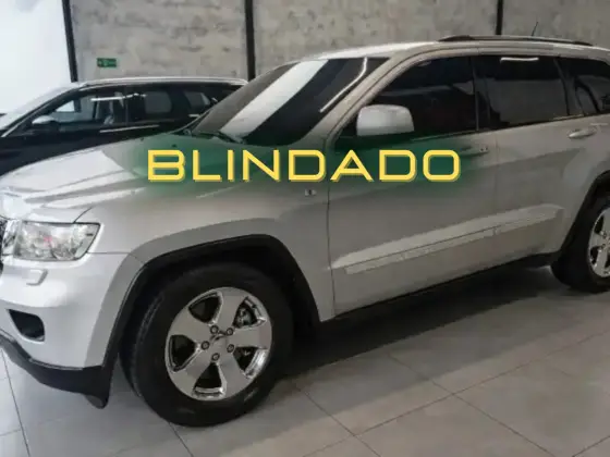 JEEP GRAND CHEROKEE 3.6 LAREDO 4X4 V6 24V GASOLINA 4P AUTOMÁTICO JEEP GRAND CHEROKEE 3.6 LAREDO 4X4 V6 24V GASOLINA 4P AUTOMÁTICO