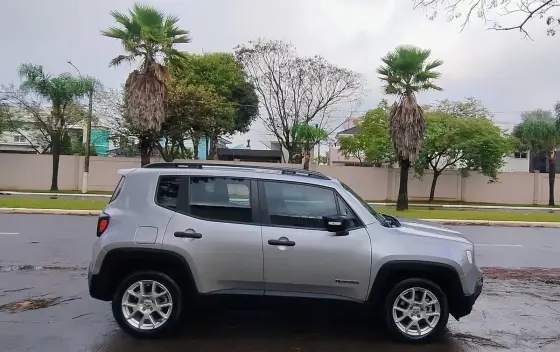 JEEP RENEGADE 1.8 16V FLEX SPORT 4P AUTOMÁTICO JEEP RENEGADE 1.8 16V FLEX SPORT 4P AUTOMÁTICO
