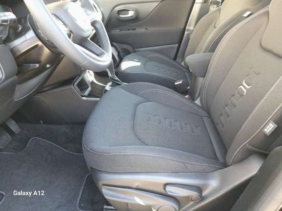 JEEP-RENEGADE-2025