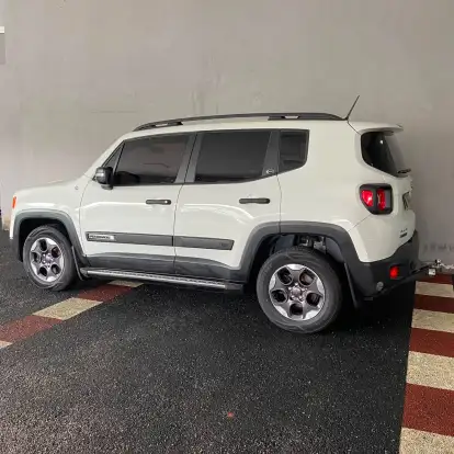 JEEP-RENEGADE-2018