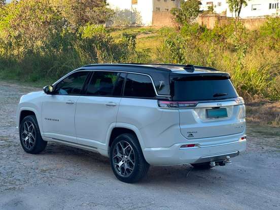 JEEP-COMMANDER-2.0 TD380 TURBO DIESEL OVERLAND AT9 JEEP-COMMANDER-2022