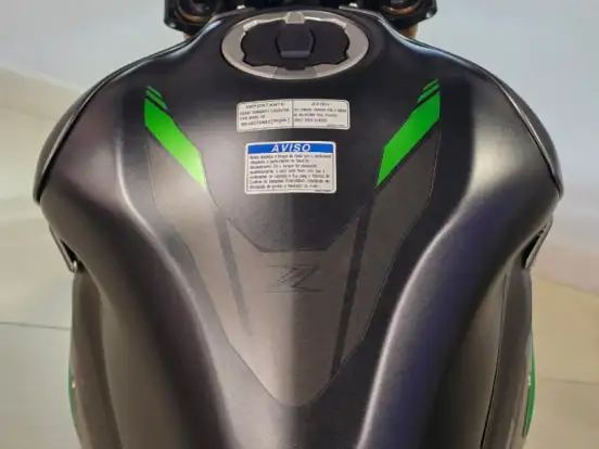 KAWASAKI-Z900 R EDITION KAWASAKI-Z900 R EDITION-2025