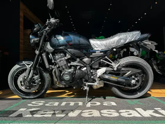 KAWASAKI Z900RS 