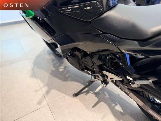 KAWASAKI-NINJA 500-2025