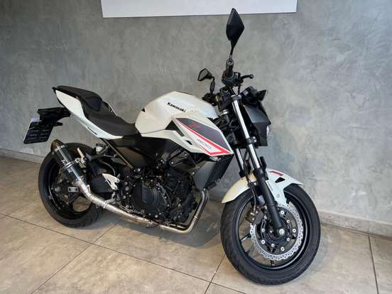 KAWASAKI-Z400-2022