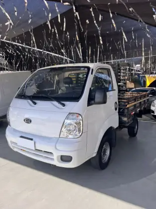 KIA BONGO 2.5 K-2500 4X2 CS TURBO DIESEL 2P MANUAL KIA BONGO 2.5 K-2500 4X2 CS TURBO DIESEL 2P MANUAL