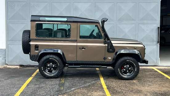 LAND ROVER-DEFENDER-2001