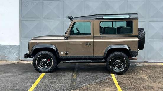 LAND ROVER-DEFENDER-2001