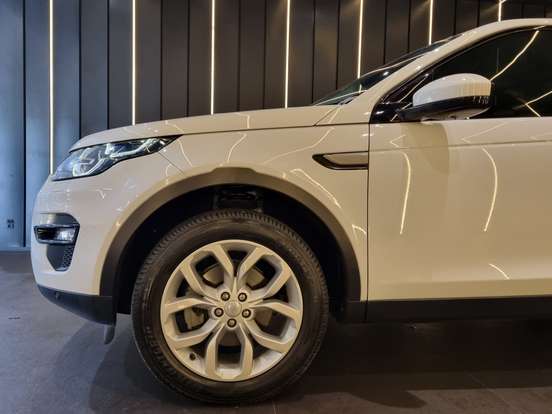 LAND ROVER-DISCOVERY SPORT-2015