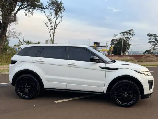 LAND ROVER-RANGE ROVER EVOQUE-2.0 HSE DYNAMIC 4WD 16V FLEX 4P AUTOMÁTICO LAND ROVER-RANGE ROVER EVOQUE-2019