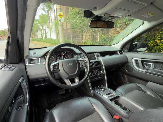 LAND ROVER-DISCOVERY SPORT-2.0 16V SI4 TURBO FLEX SE 4P AUTOMÁTICO LAND ROVER-DISCOVERY SPORT-2018
