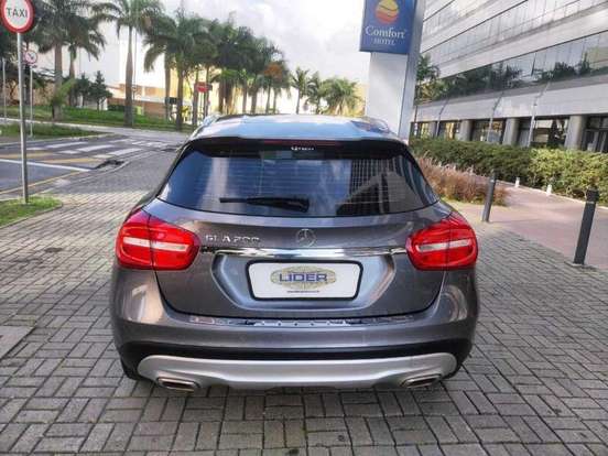 MERCEDES-BENZ-GLA 200-2015