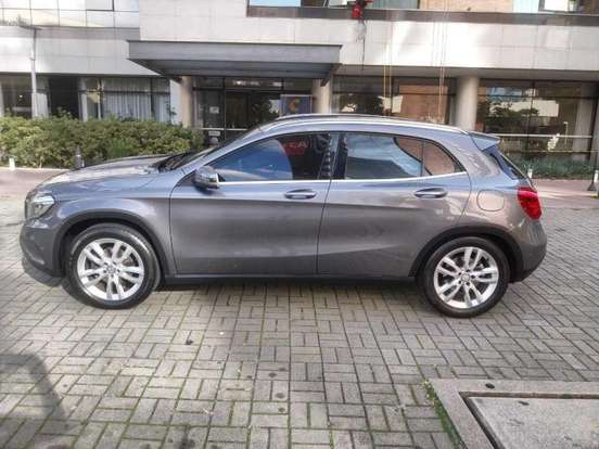 MERCEDES-BENZ-GLA 200-2015