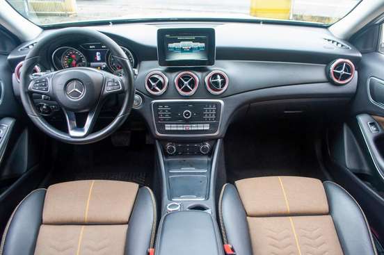 MERCEDES-BENZ-GLA 200-1.6 CGI FLEX STYLE 7G-DCT MERCEDES-BENZ-GLA 200-2018