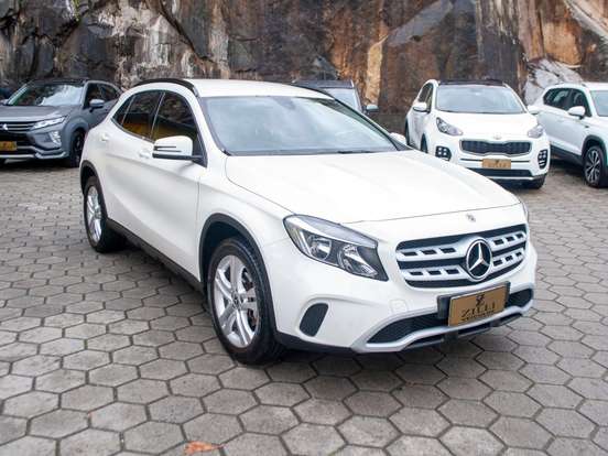MERCEDES-BENZ-GLA 200-1.6 CGI FLEX STYLE 7G-DCT MERCEDES-BENZ-GLA 200-2018