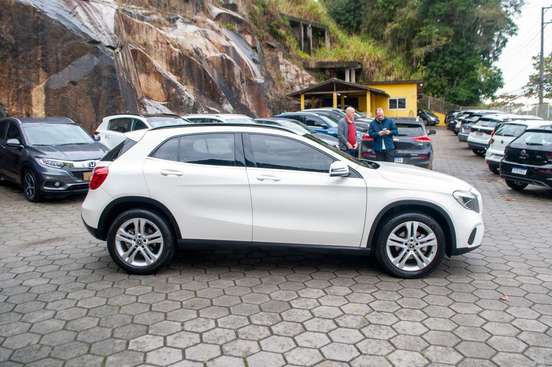MERCEDES-BENZ-GLA 200-1.6 CGI FLEX STYLE 7G-DCT MERCEDES-BENZ-GLA 200-2018