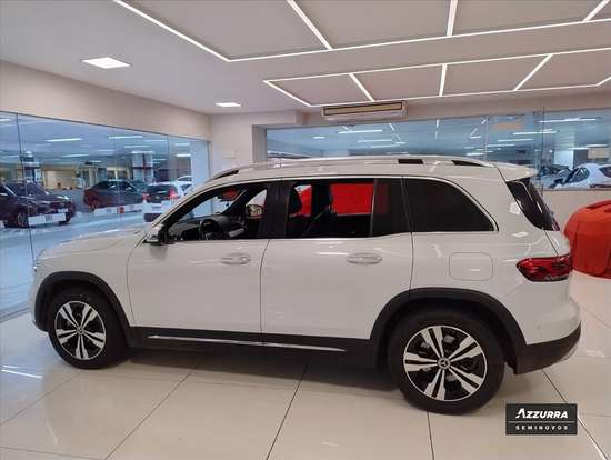 MERCEDES-BENZ-GLB 200-2021