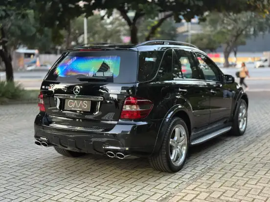 MERCEDES-BENZ-ML 63 AMG-6.2 V8 32V GASOLINA 4P AUTOMÁTICO MERCEDES-BENZ-ML 63 AMG-2007