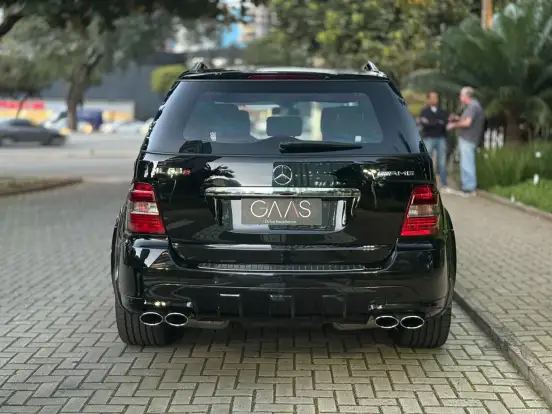 MERCEDES-BENZ-ML 63 AMG-6.2 V8 32V GASOLINA 4P AUTOMÁTICO MERCEDES-BENZ-ML 63 AMG-2007