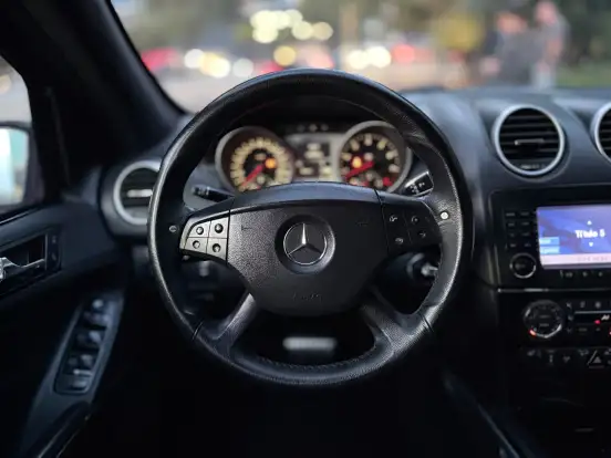 MERCEDES-BENZ-ML 63 AMG-6.2 V8 32V GASOLINA 4P AUTOMÁTICO MERCEDES-BENZ-ML 63 AMG-2007