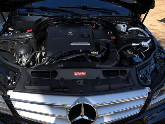 MERCEDES-BENZ-C 180-1.6 CGI SPORT 16V TURBO GASOLINA 4P AUTOMÁTICO MERCEDES-BENZ-C 180-2013