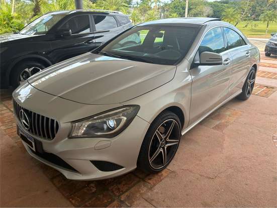MERCEDES-BENZ-CLA 200-2014