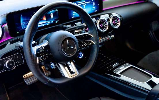 MERCEDES-BENZ-CLA 35 AMG-2024