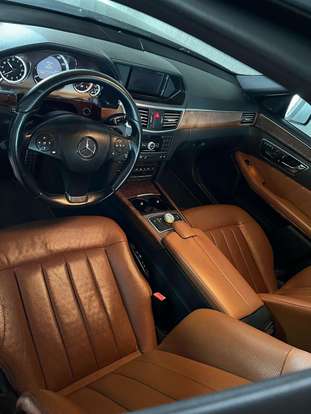 MERCEDES-BENZ-E 550-2010