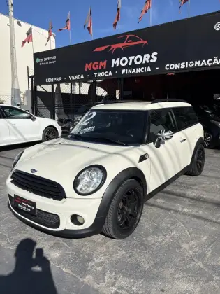 MINI COOPER 1.6 CLUBMAN 16V GASOLINA 3P AUTOMÁTICO MINI COOPER 1.6 CLUBMAN 16V GASOLINA 3P AUTOMÁTICO