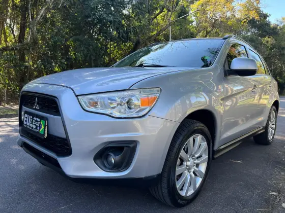 MITSUBISHI ASX 2.0 4X2 16V GASOLINA 4P AUTOMÁTICO MITSUBISHI ASX 2.0 4X2 16V GASOLINA 4P AUTOMÁTICO