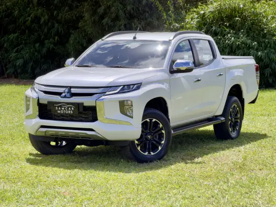 MITSUBISHI L200 TRITON 2.4 16V TURBO DIESEL SPORT HPE CD 4P 4X4 AUTOMÁTICO