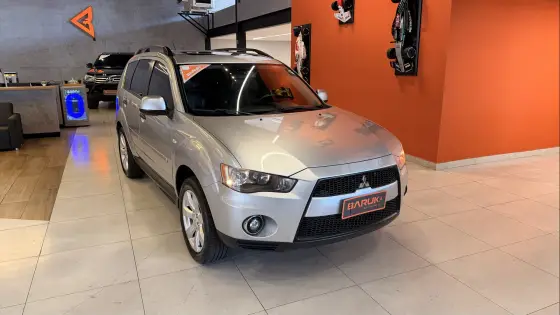 MITSUBISHI OUTLANDER 2.0 16V GASOLINA 4P AUTOMÁTICO MITSUBISHI OUTLANDER 2.0 16V GASOLINA 4P AUTOMÁTICO
