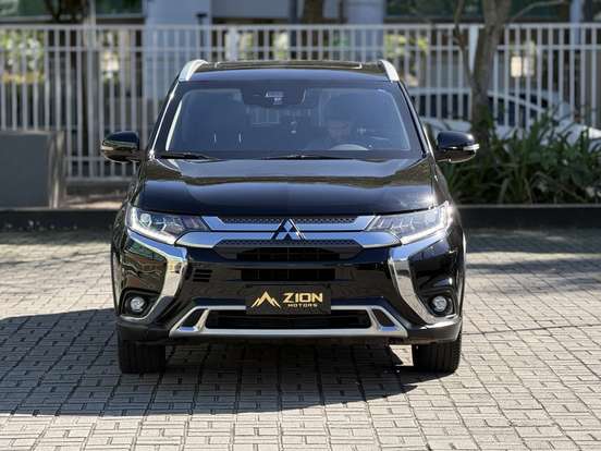 MITSUBISHI-OUTLANDER-3.0 MIVEC V6 GASOLINA HPE-S AWD AUTOMÁTICO MITSUBISHI-OUTLANDER-2018