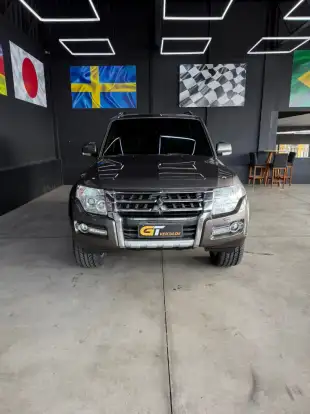 MITSUBISHI-PAJERO-3.2 HPE 4X4 7 LUGARES 16V TURBO INTERCOOLER DIESEL 4P AUTOMÁTICO MITSUBISHI-PAJERO-2015