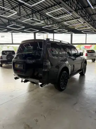 MITSUBISHI-PAJERO-3.2 HPE 4X4 7 LUGARES 16V TURBO INTERCOOLER DIESEL 4P AUTOMÁTICO MITSUBISHI-PAJERO-2015