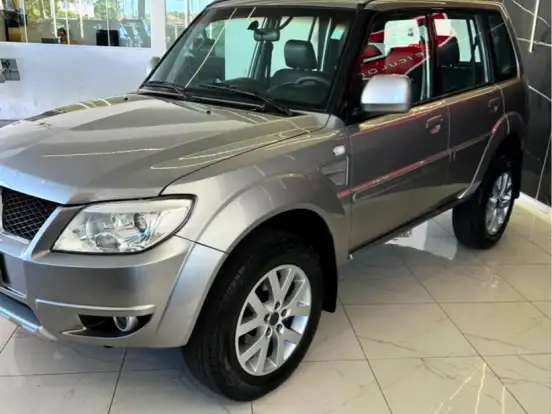 MITSUBISHI-PAJERO TR4-2.0 4X4 16V 140CV FLEX 4P AUTOMÁTICO MITSUBISHI-PAJERO TR4-2011