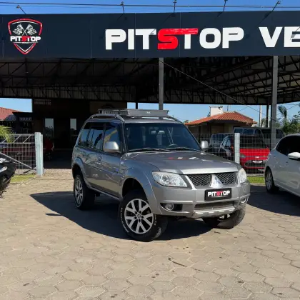 MITSUBISHI PAJERO TR4 2.0 4X4 16V 140CV FLEX 4P AUTOMÁTICO MITSUBISHI PAJERO TR4 2.0 4X4 16V 140CV FLEX 4P AUTOMÁTICO