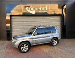 MITSUBISHI PAJERO TR4 2.0 4X4 16V 140CV FLEX 4P AUTOMÁTICO MITSUBISHI PAJERO TR4 2.0 4X4 16V 140CV FLEX 4P AUTOMÁTICO