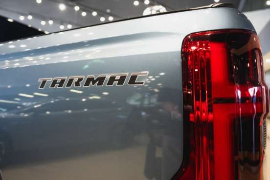 MITSUBISHI-TRITON-2026