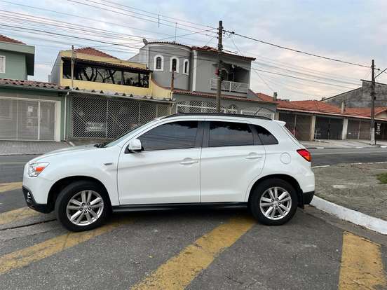 MITSUBISHI-ASX-2012