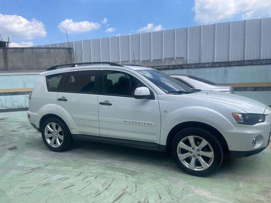 MITSUBISHI-OUTLANDER-2.0 16V GASOLINA 4P AUTOMÁTICO MITSUBISHI-OUTLANDER-2011