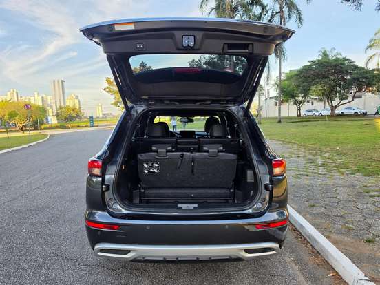 MITSUBISHI-OUTLANDER-2.4 PHEV SIGNATURE S-AWC DHT MITSUBISHI-OUTLANDER-2025