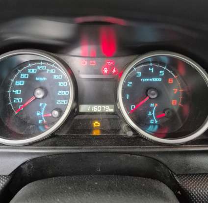 MITSUBISHI-PAJERO TR4-2015